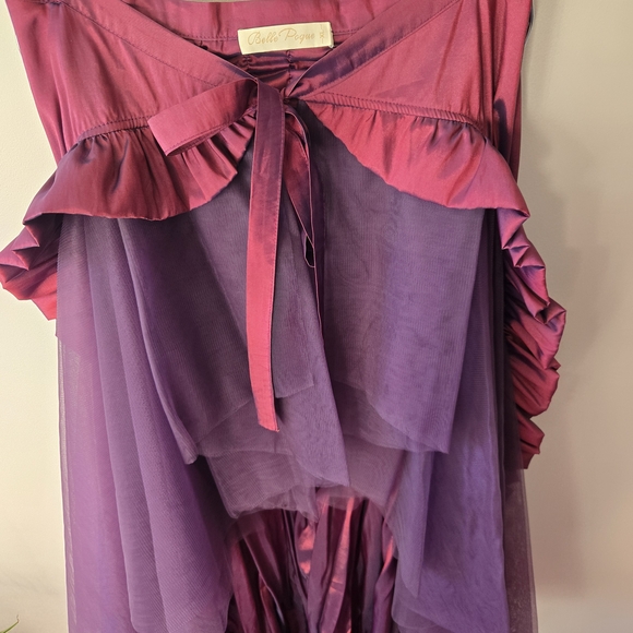 Elegant Purple Ruffled Dress - Picture 4 of 8